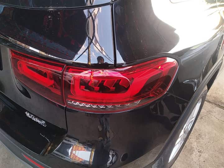 Фото 8 - Mercedes-Benz GLB-Class