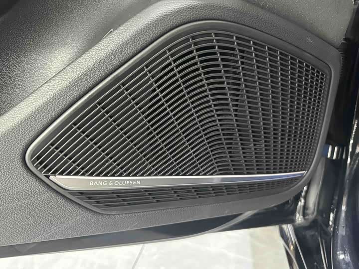 Фото 10 - Audi S4