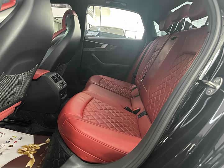 Фото 7 - Audi S4