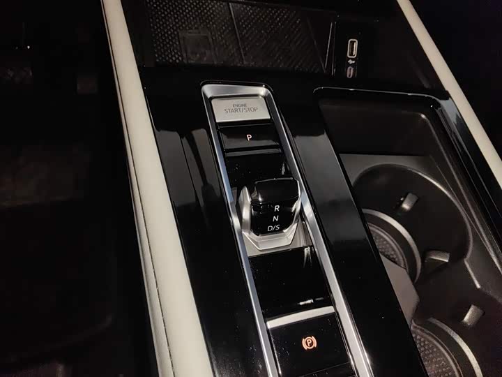 Фото 14 - Volkswagen Teramont Pro