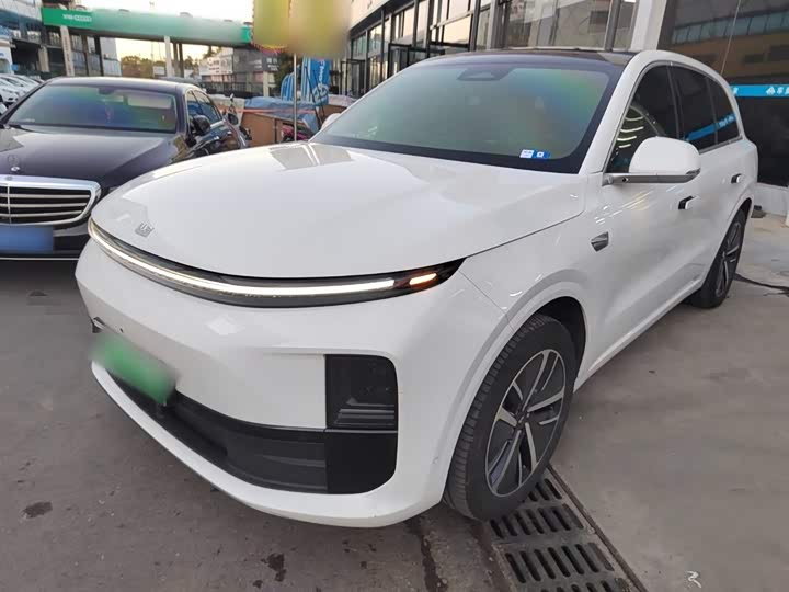 Фото 2 - LiXiang L6