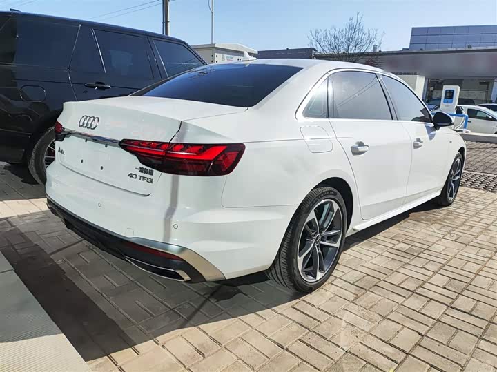 Фото 7 - Audi A4L
