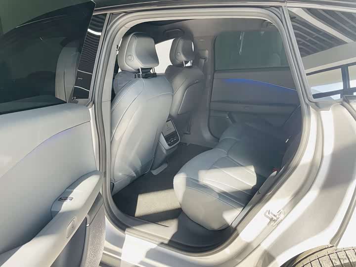 Фото 10 - XPeng F57