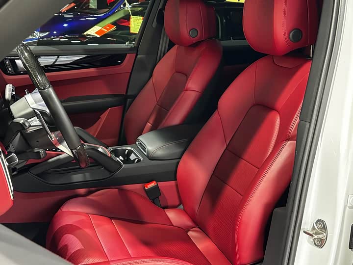 Фото 11 - Porsche Cayenne Hybrid