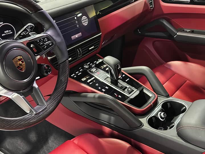 Фото 7 - Porsche Cayenne Hybrid