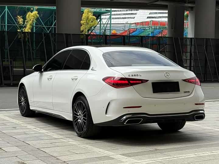 Фото 4 - Mercedes-Benz C-Class