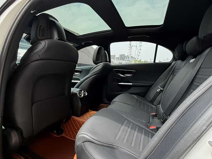 Фото 9 - Mercedes-Benz C-Class