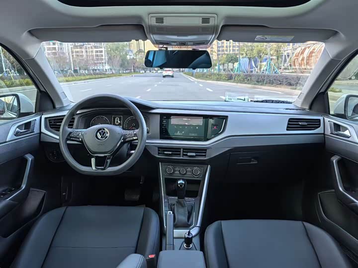 Фото 6 - Volkswagen Polo