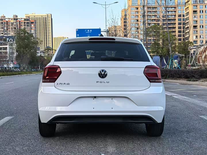 Фото 8 - Volkswagen Polo