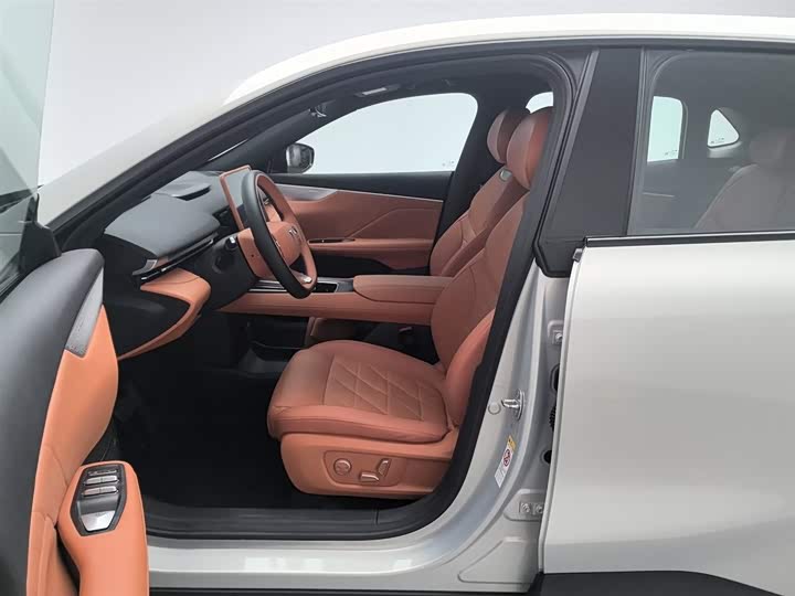 Фото 10 - Changan Deepal S05