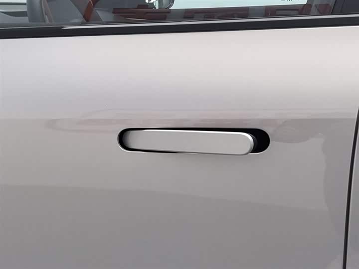 Фото 18 - Changan Deepal S05