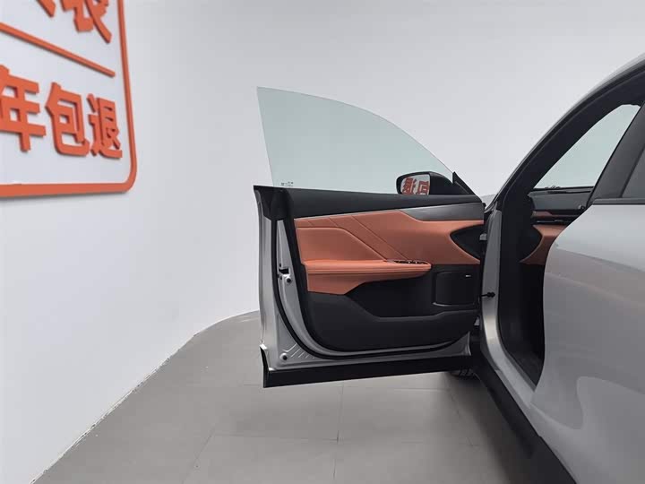 Фото 8 - Changan Deepal S05