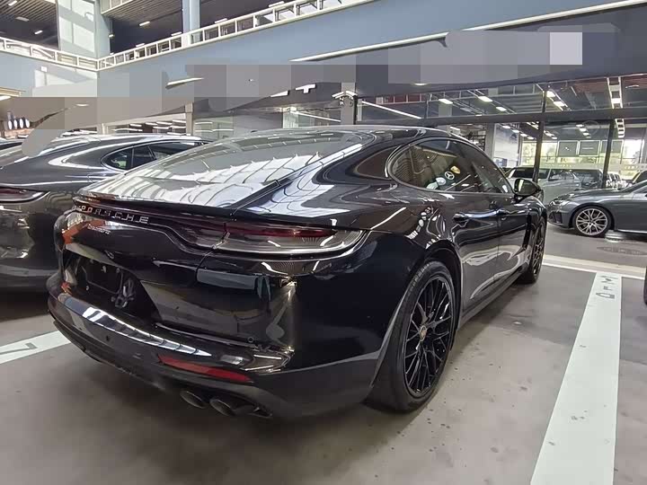 Фото 15 - Porsche Panamera