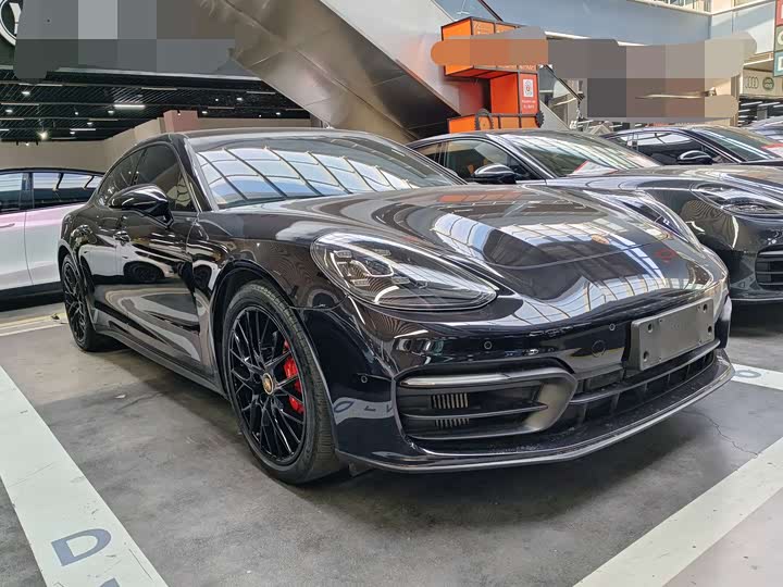 Фото 3 - Porsche Panamera