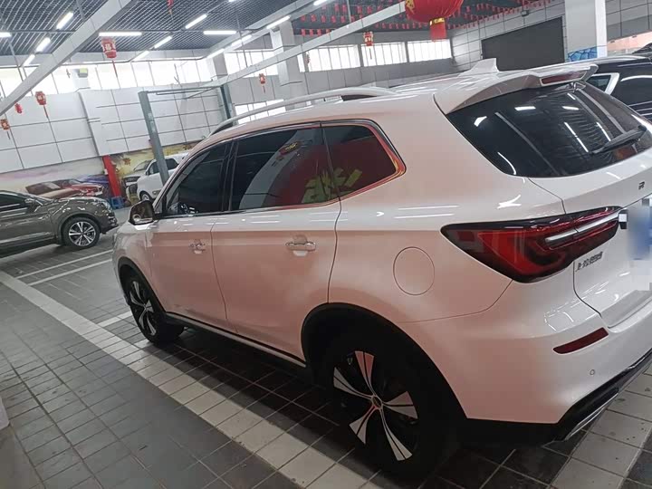 Фото 5 - Roewe RX5