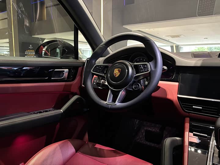 Фото 14 - Porsche Cayenne Hybrid