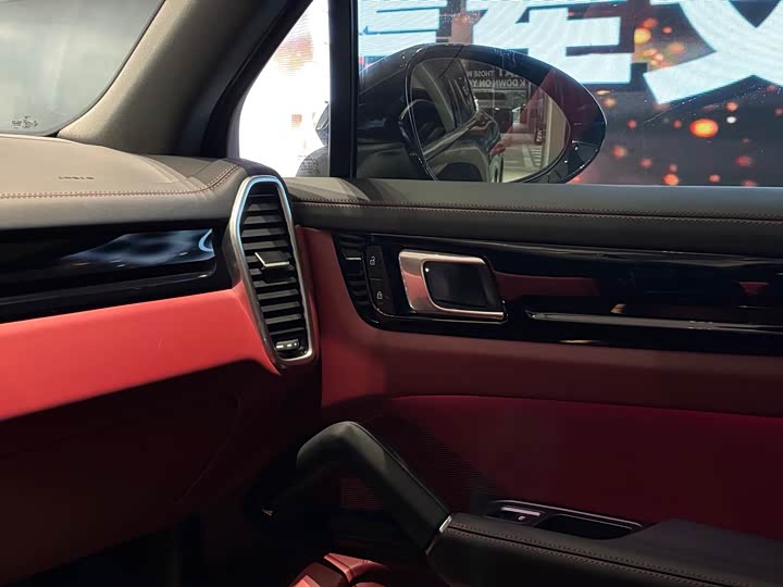 Фото 15 - Porsche Cayenne Hybrid