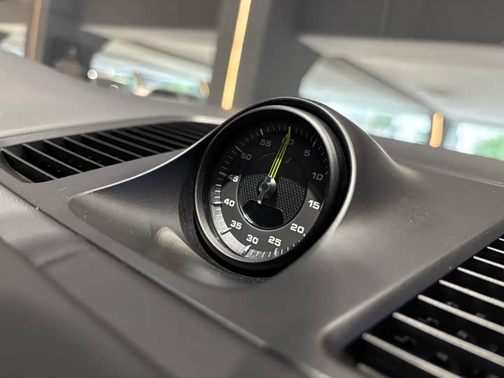 Фото 21 - Porsche Cayenne Hybrid