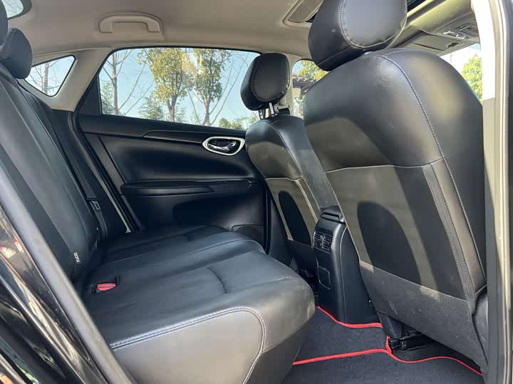 Фото 10 - Nissan Sylphy