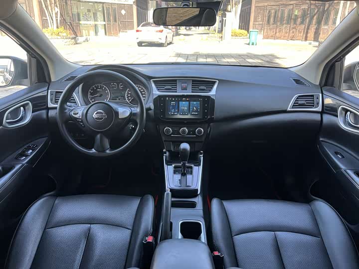 Фото 13 - Nissan Sylphy