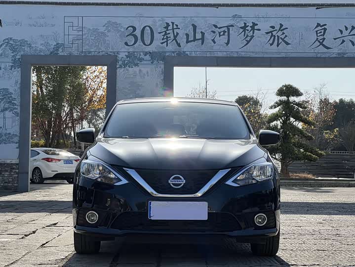 Фото 2 - Nissan Sylphy