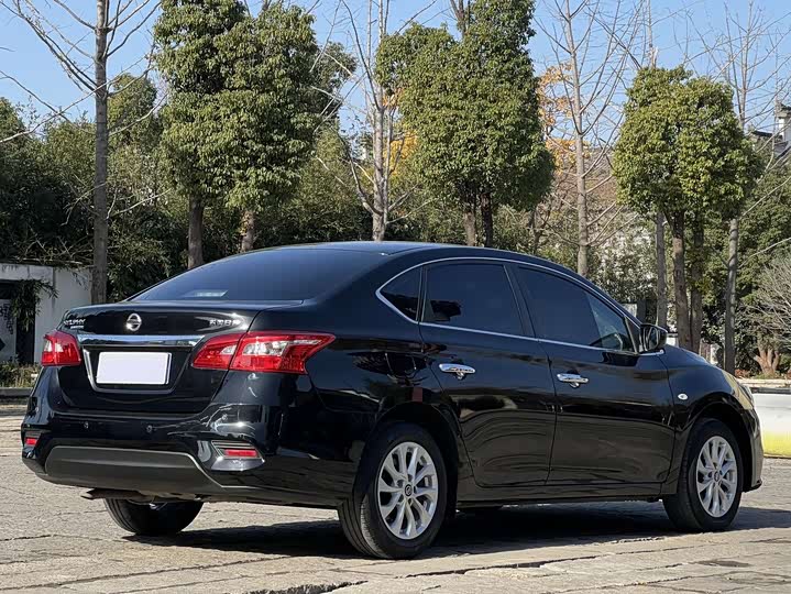 Фото 4 - Nissan Sylphy