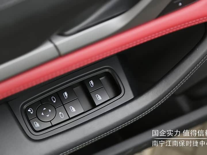 Фото 12 - Porsche Taycan