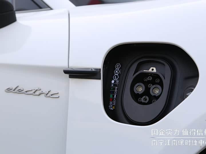 Фото 16 - Porsche Taycan