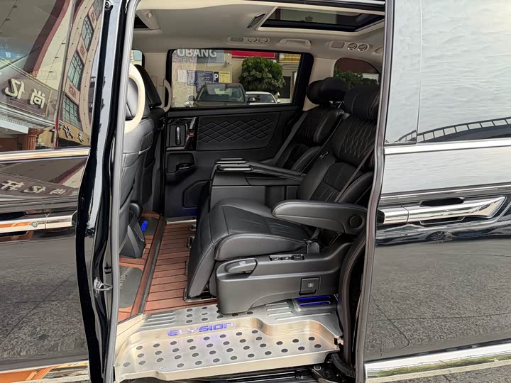 Фото 9 - Honda Elysion