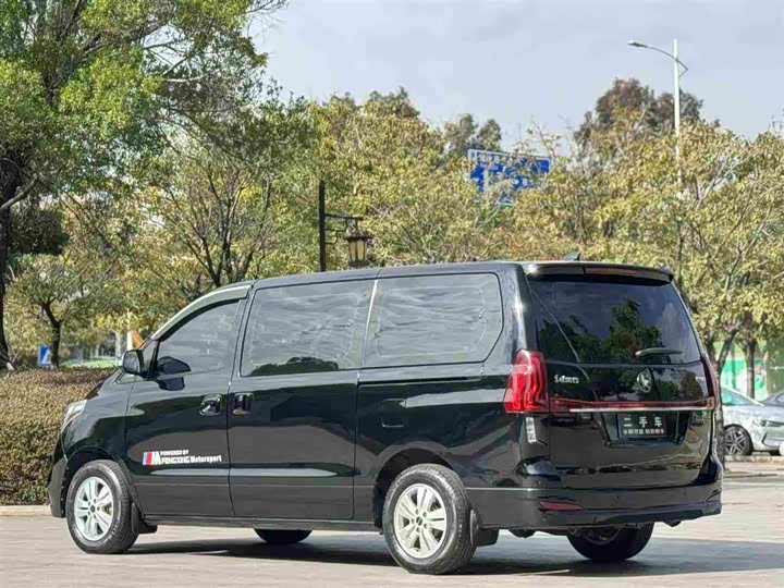 Фото 5 - Dongfeng Forthing M7