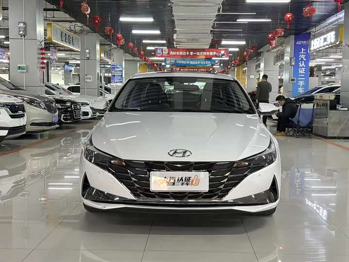 Фото 2 - Hyundai Elantra N line