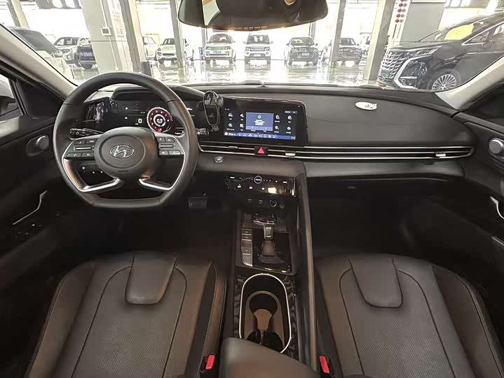 Фото 4 - Hyundai Elantra N line