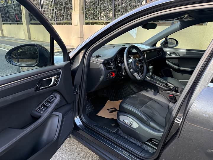 Фото 10 - Porsche Macan