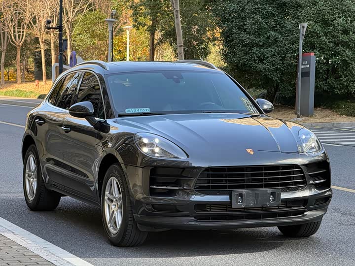 Фото 13 - Porsche Macan