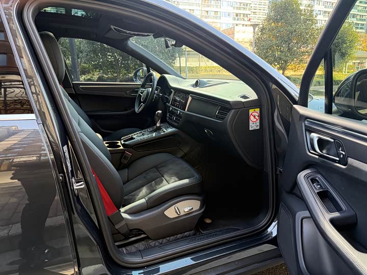 Фото 6 - Porsche Macan