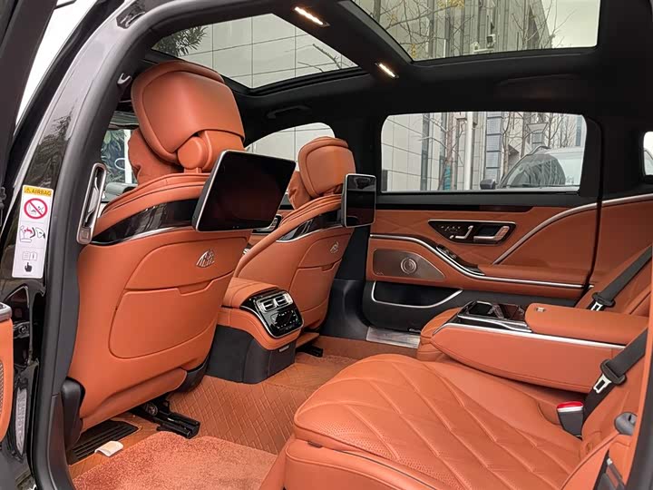 Фото 13 - Mercedes-Benz Maybach S-Class