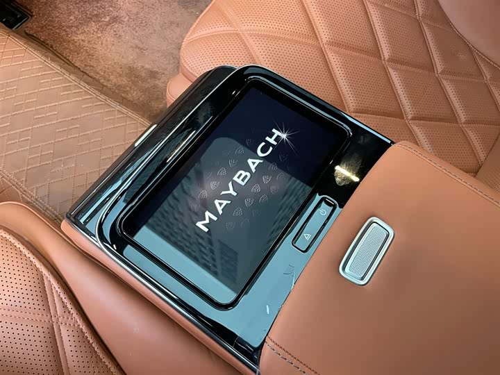 Фото 14 - Mercedes-Benz Maybach S-Class