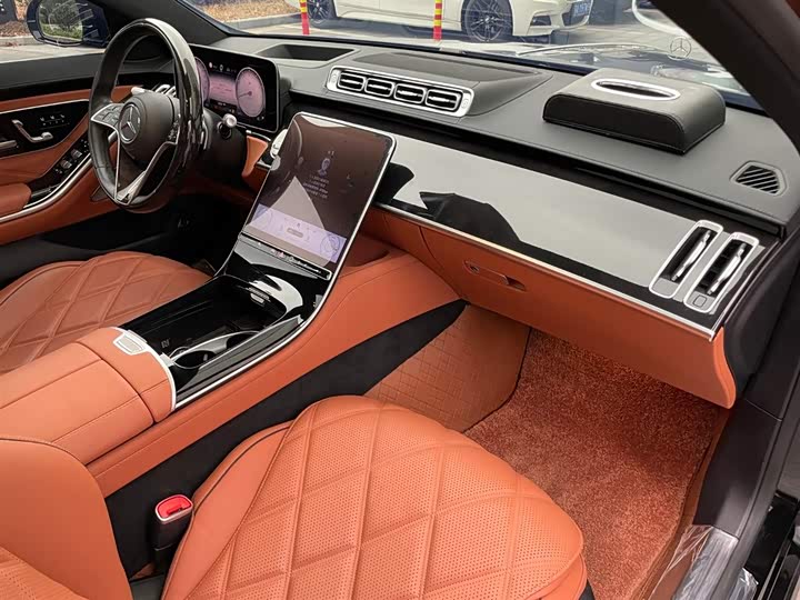 Фото 20 - Mercedes-Benz Maybach S-Class