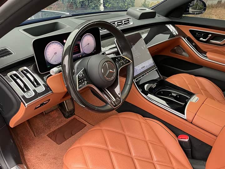 Фото 9 - Mercedes-Benz Maybach S-Class