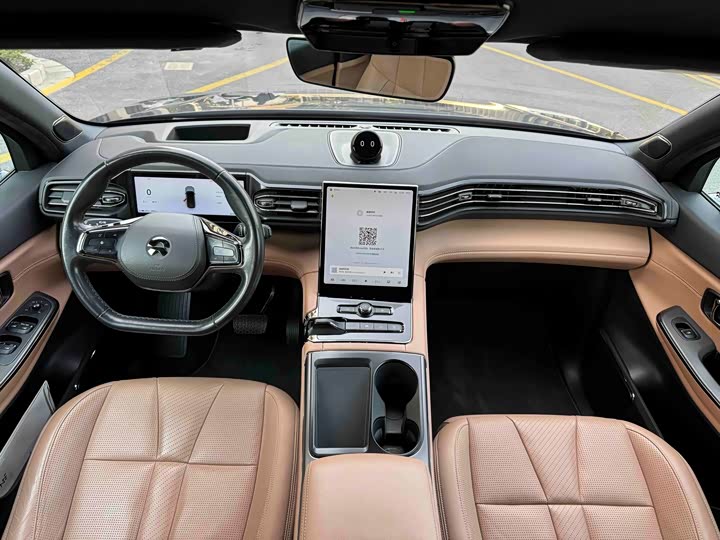 Фото 11 - Nio ES8