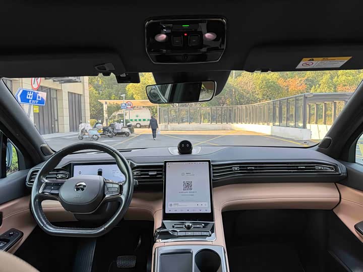 Фото 12 - Nio ES8