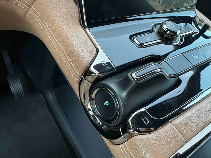 Фото 14 - Nio ES8