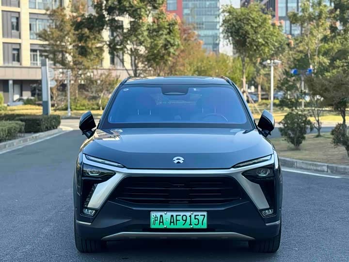 Фото 2 - Nio ES8