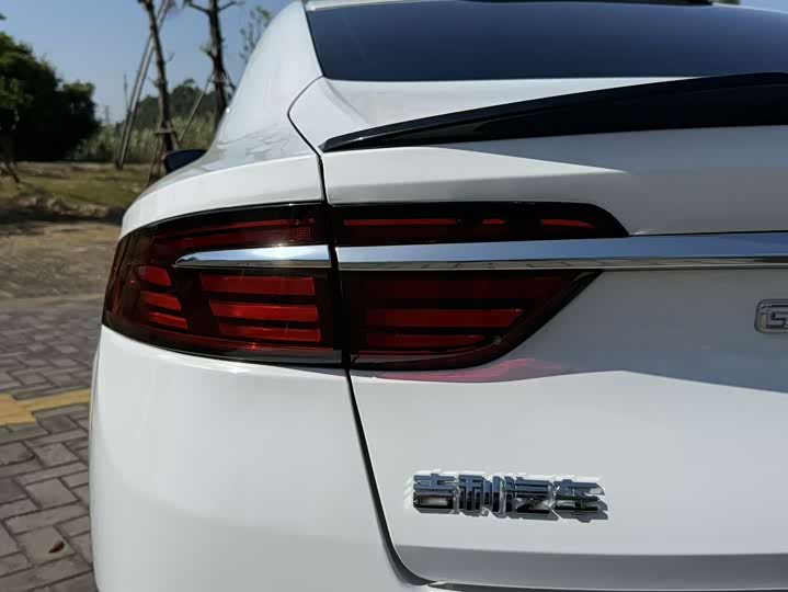 Фото 17 - Geely Preface