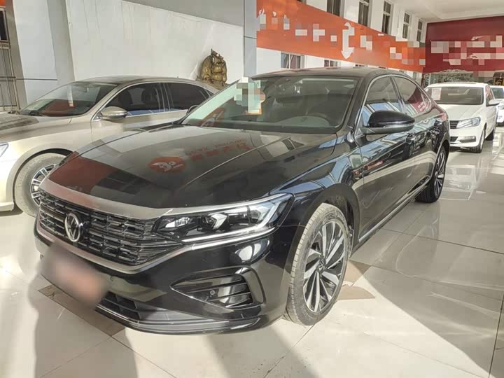 Фото 2 - Volkswagen Passat