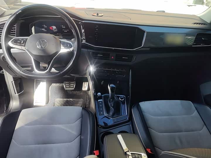 Фото 10 - Volkswagen Tayron X