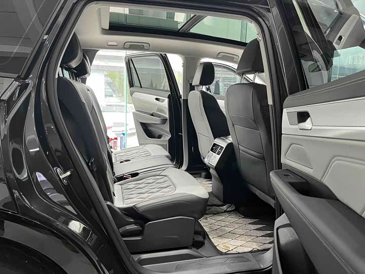 Фото 6 - Volkswagen Tavendor