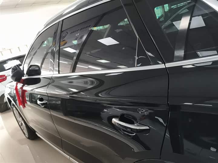 Фото 5 - Audi Q5L