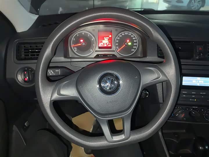 Фото 11 - Volkswagen Santana