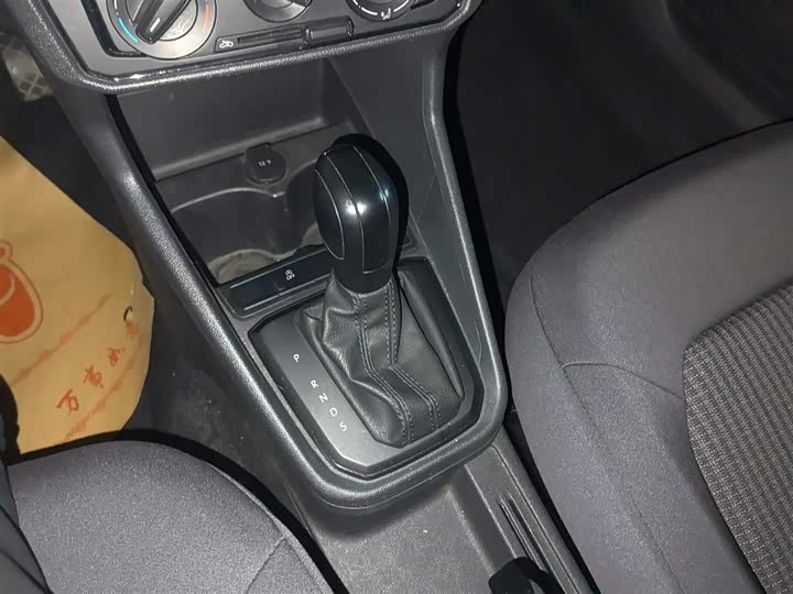 Фото 14 - Volkswagen Santana